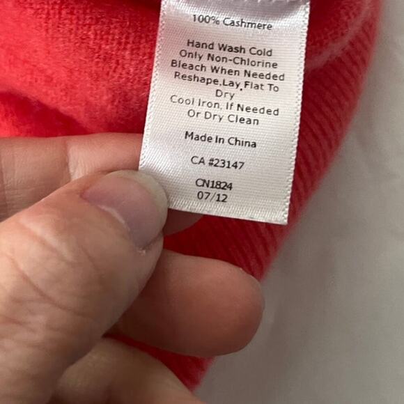 Talbots 100% Cashmere Coral V Neck Sweater Pullover Women's S M Soft Luxury - Picture 8 of 12